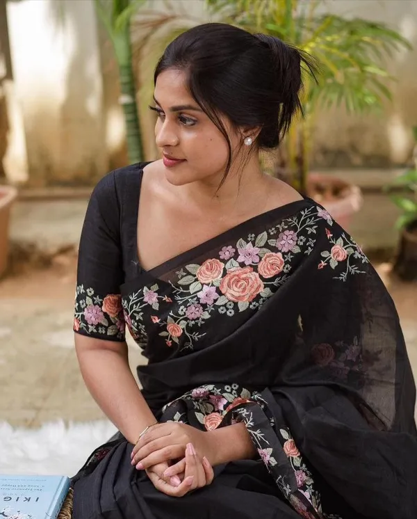 Classy Organza Saree with Embroidery Design